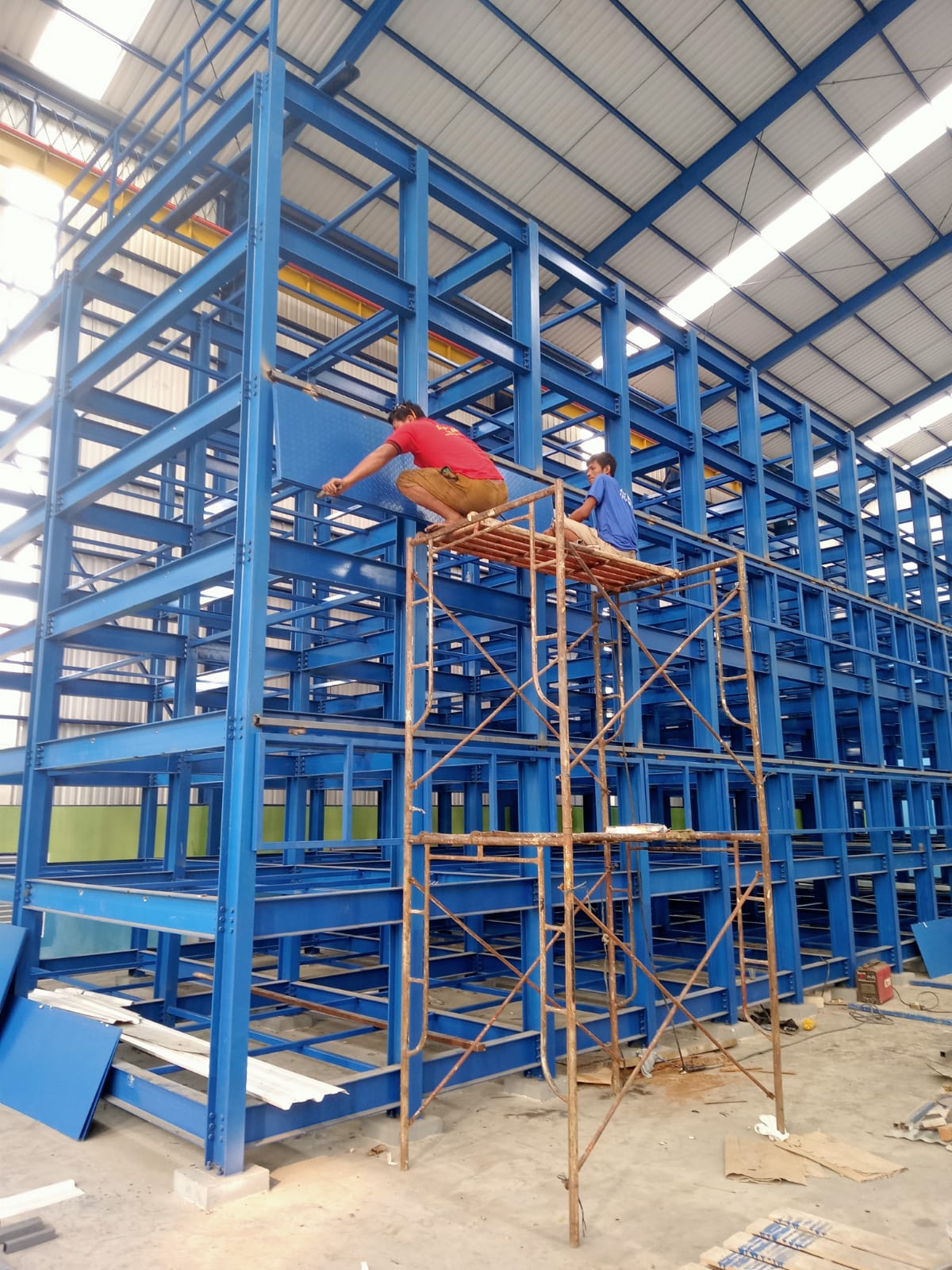 Konstruksi Baja Gudang